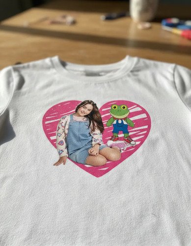 D_714365-MLM93871062349_102025-O.jpg Playera Lara Campos