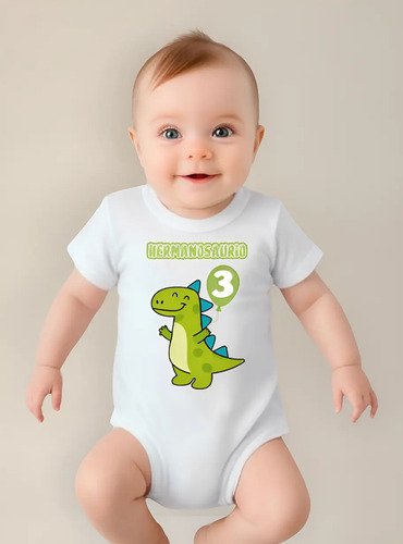 D_677914-MLM90390536537_082025-O.jpg Kit Familiar 3 Playeras + 1 Pañalero Cumpleaños Dinosaurio