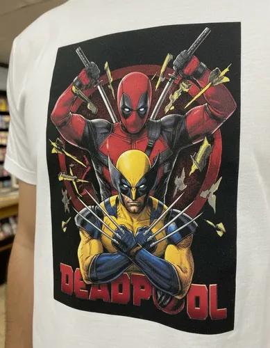 D_850889-MLM92978090308_092025-O.webp Playera De Deadpool Y Wolverine 3 Unisex