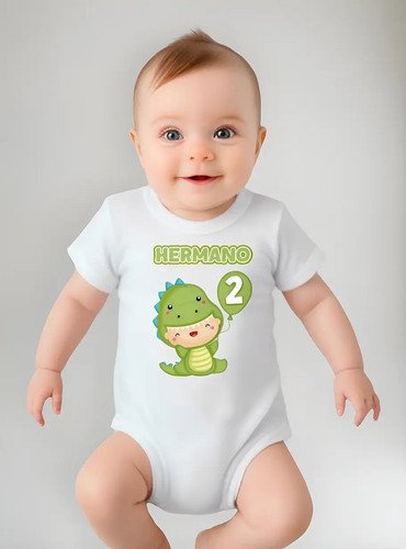 D_853198-MLM90389813337_082025-O.jpg Kit Familiar 3 Playeras + 1 Pañalero Cumpleaños Dinosaurio