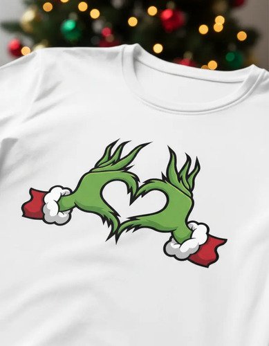 D_921477-MLM97012727556_112025-O.jpg Playera Grinch Corazon Navidad