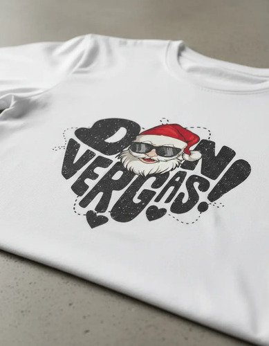 D_945478-MLM94702280159_102025-O.jpg Playera Santa Claus