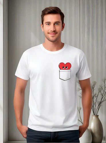 Playera Con Diseño De Corazon En Un Bolsillo