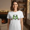 D_961187-MLM97469812101_112025-O.webp Playera Grinch Corazon Navidad